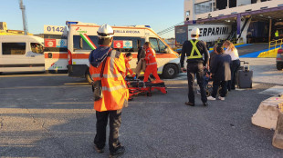 Nave della salute, medici intercettano uomo a bordo con infarto in corso