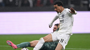 Liverpool contrata atacante francês Hugo Ekitike, do Eintracht Frankfurt