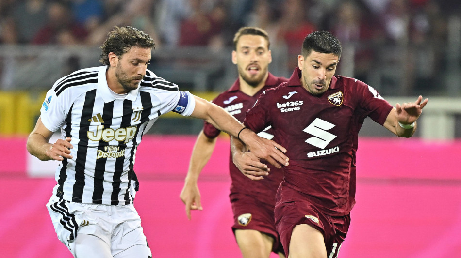 Calcio: Locatelli, i nuovi arrivi alzano il livello della Juventus