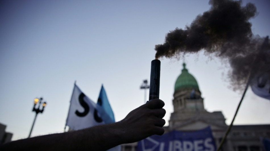Congreso argentino asesta un nuevo revés político a Javier Milei