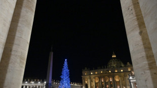 Vaticano autoriza b&ecirc;n&ccedil;&atilde;o sob condi&ccedil;&otilde;es para casais do mesmo sexo