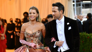 New York lance son grand d&eacute;fil&eacute; de stars mondiales &agrave; l'extravagant gala du Met