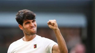 Alcaraz perde um set contra Struff, mas avança às oitavas de Wimbledon