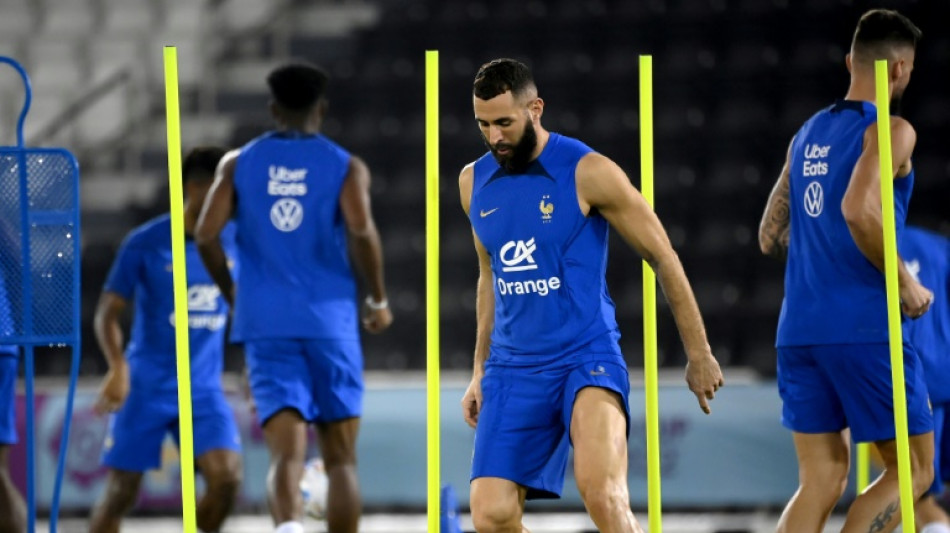 Benzema no ser&aacute; sustituido en la selecci&oacute;n francesa, anuncia Deschamps