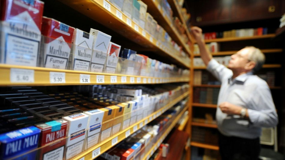 En France, quatre fumeurs sur cinq ach&egrave;tent leurs cigarettes chez le buraliste