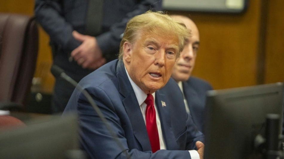 Juiz de Nova York multa Trump em US$ 355 milh&otilde;es por fraude fiscal