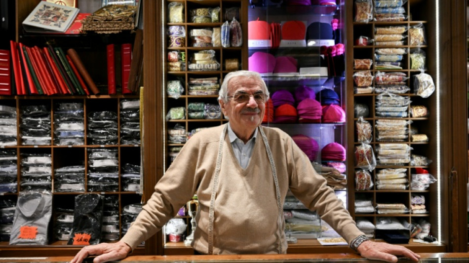 La competencia de las sotanas: &iquest;qu&eacute; vestir&aacute; el nuevo papa?