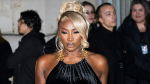 Treize proches des identitaires jugés pour des injures racistes contre Aya Nakamura