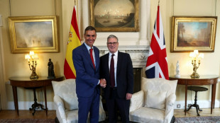 Sánchez e Starmer firmam acordo que reforça cooperação entre Espanha e Reino Unido