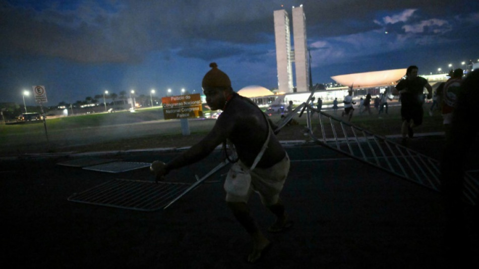 Indígenas y ambientalistas piden un acuerdo en la COP30 para el fin de los combustibles fósiles