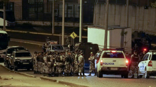 Militares buscam controlar pris&otilde;es do Equador ap&oacute;s liberta&ccedil;&atilde;o de ref&eacute;ns