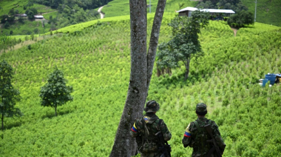 Explos&atilde;o de carro-bomba deixa 3 mortos na Col&ocirc;mbia, entre eles um policial