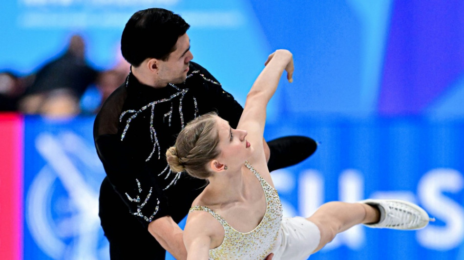 Eiskunstlauf: Hase/Volodin gewinnen Oberstdorf-Krimi