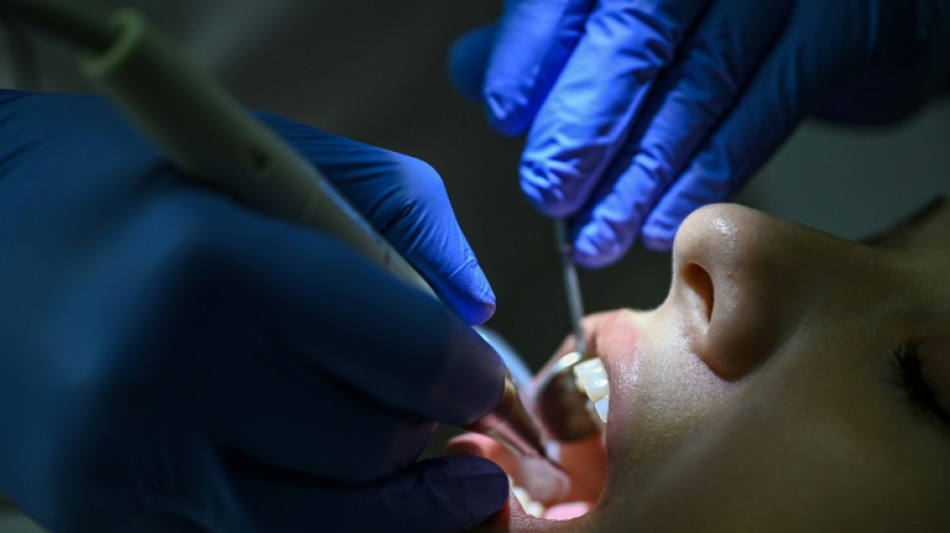 Trouver un dentiste &agrave; un co&ucirc;t abordable, une qu&ecirc;te quasi-impossible au Royaume-Uni