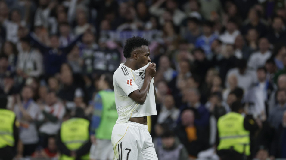 Vinicius rinnova con il Real Madrid fino al 2032