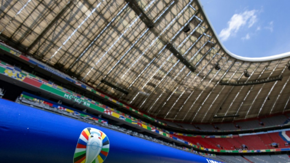 Fu&szlig;ball-Europameisterschaft beginnt mit Feier und Deutschlandspiel