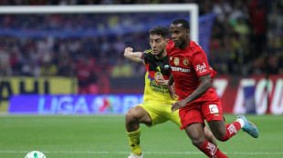 Toluca denuncia racismo contra o brasileiro Helinho