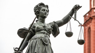 Haftstrafen f&uuml;r vier Beschuldigte wegen illegaler Zigarettenfabrik in D&uuml;sseldorf