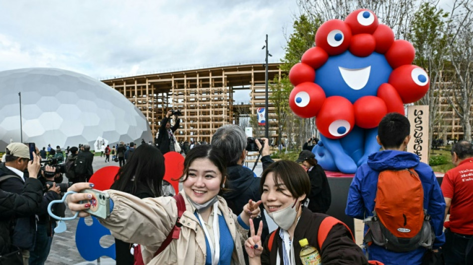 Osaka abre una futurista Expo 2025 en un mundo de divisiones
