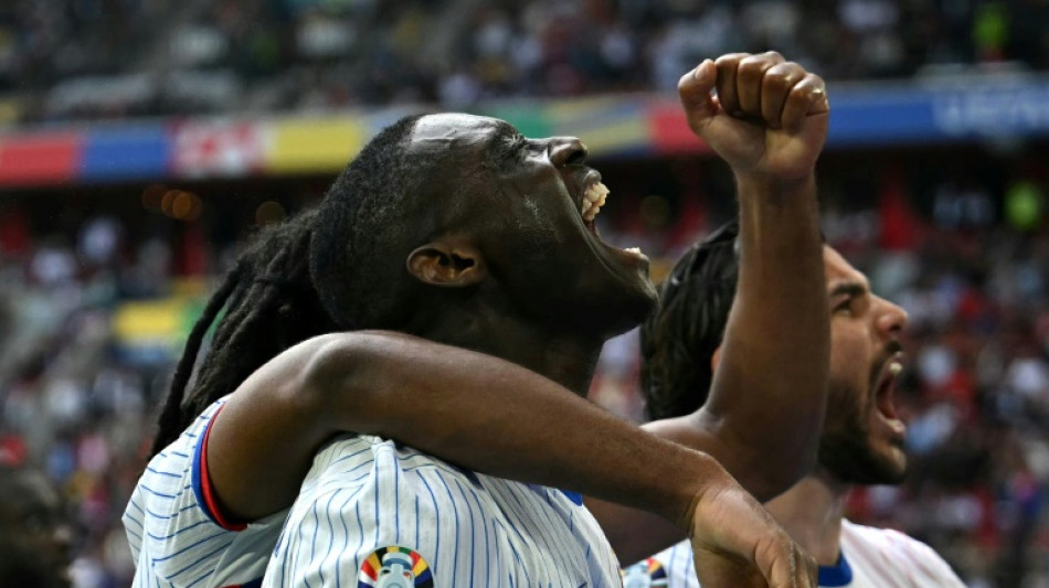 Francia gana por la m&iacute;nima a B&eacute;lgica y aguarda a Portugal en cuartos de la Euro