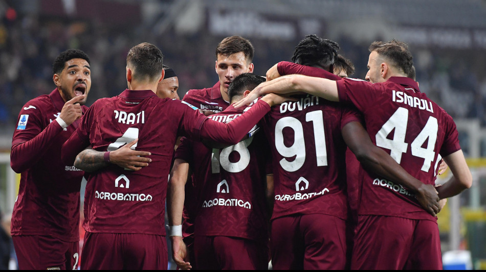 D'Aversa prova la coppia Casadei-Vlasic a supporto di Simeone