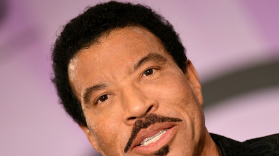 US-Popstar Lionel Richie lieb&auml;ugelte in jungen Jahre mit Zukunft als Priester