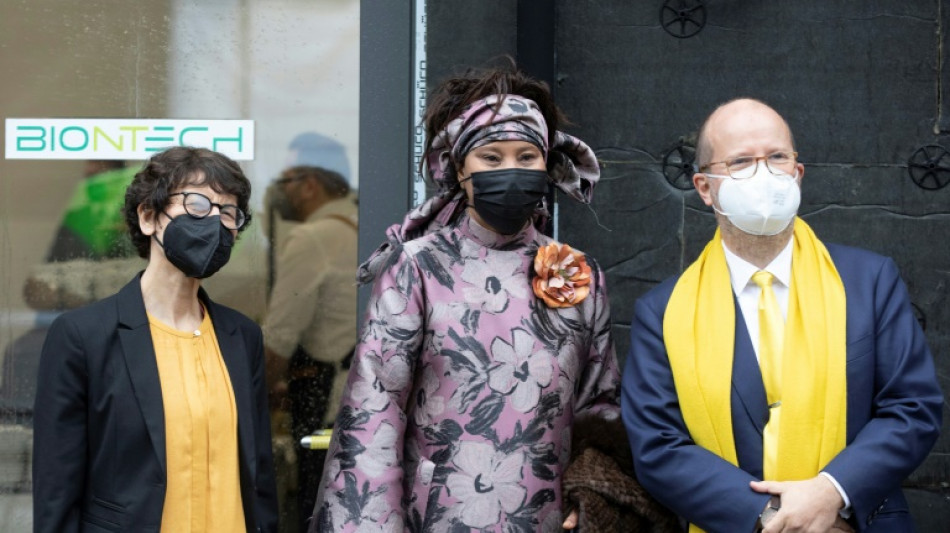 BioNTech env&iacute;a a &Aacute;frica laboratorios en kits para la fabricaci&oacute;n de vacunas
