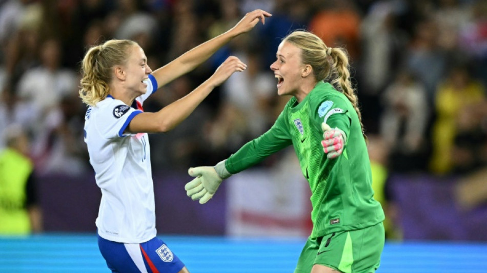 Inglaterra vence Suécia nos pênaltis e vai às semifinais da Eurocopa feminina