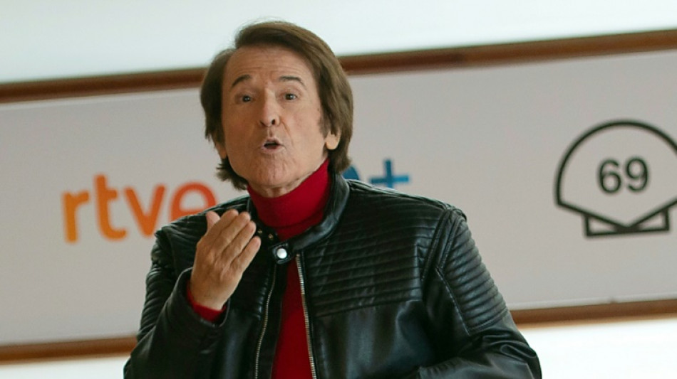 El cantante espa&ntilde;ol Raphael "est&aacute; bien" tras su accidente cardiovascular