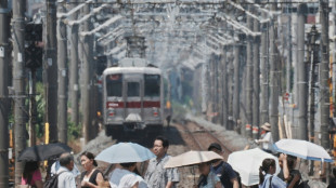 Japan und Vietnam melden Hitzerekorde - Rekord-Regen in Hongkong