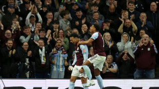 Nottingham Forest, Aston Villa, Braga e Freiburg avan&ccedil;am &agrave;s semifinais da Liga Europa