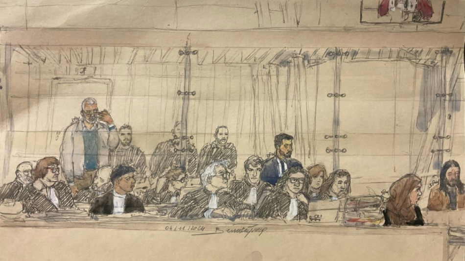 Justi&ccedil;a francesa condena c&uacute;mplices de assassinato de professor decapitado em 2020