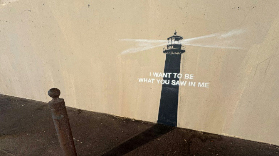 Un nouveau Banksy sous forme de phare fait son apparition à Marseille