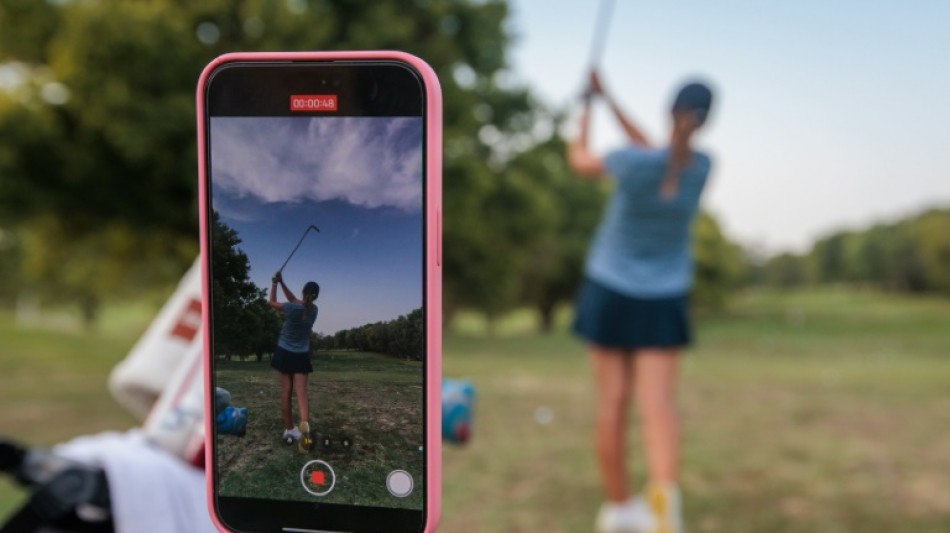 Apple-Konzern stellt f&uuml;r KI konzipierte neue iPhone-Reihe vor