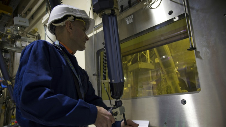 Nucl&eacute;aire: &agrave; Chinon, un laboratoire d'EDF traque la corrosion