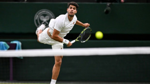 Alcaraz vence Rublev e vai às quartas de final em Wimbledon