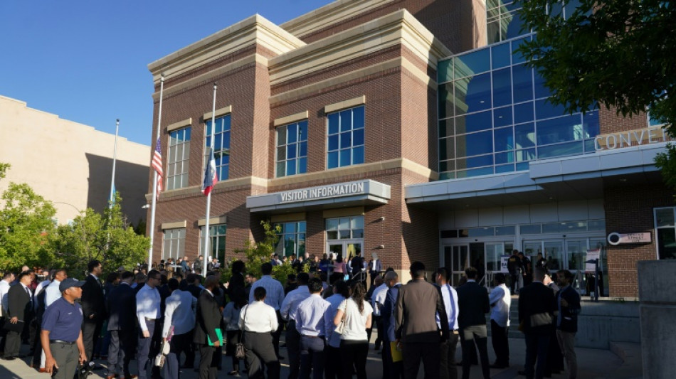 Latinos, ex-military, retirees -- ICE hopefuls answer Uncle Sam's call