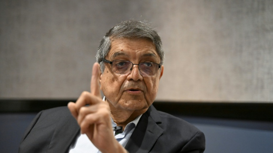 Bukele sigue "el mismo camino de Ortega" para quedarse en el poder, dice el escritor Sergio Ram&iacute;rez