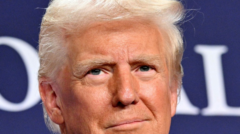 Trump oferece indeniza&ccedil;&atilde;o a funcion&aacute;rios federais que quiserem se demitir