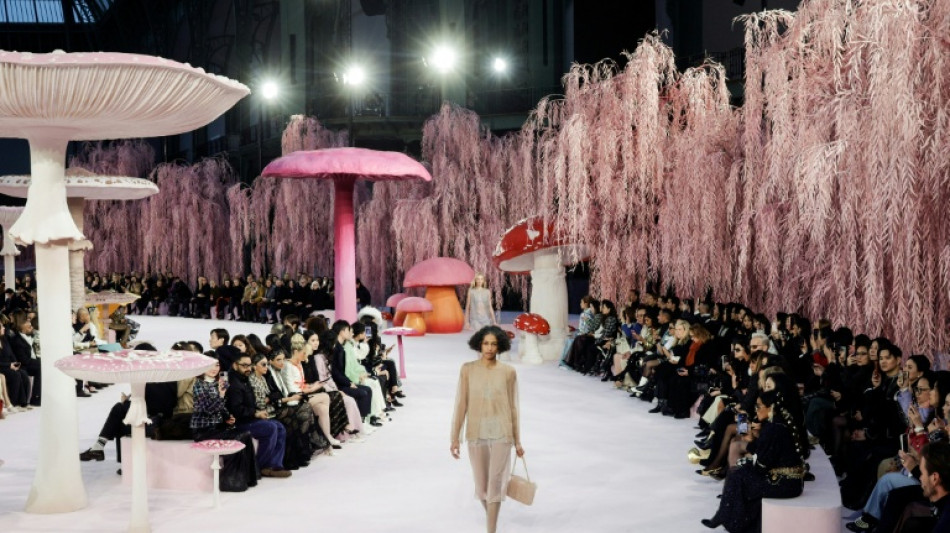 Blazy se estrena en la alta costura con una oda a la naturaleza para Chanel