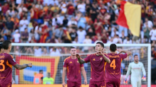Roma beat Verona to join Napoli at Serie A summit