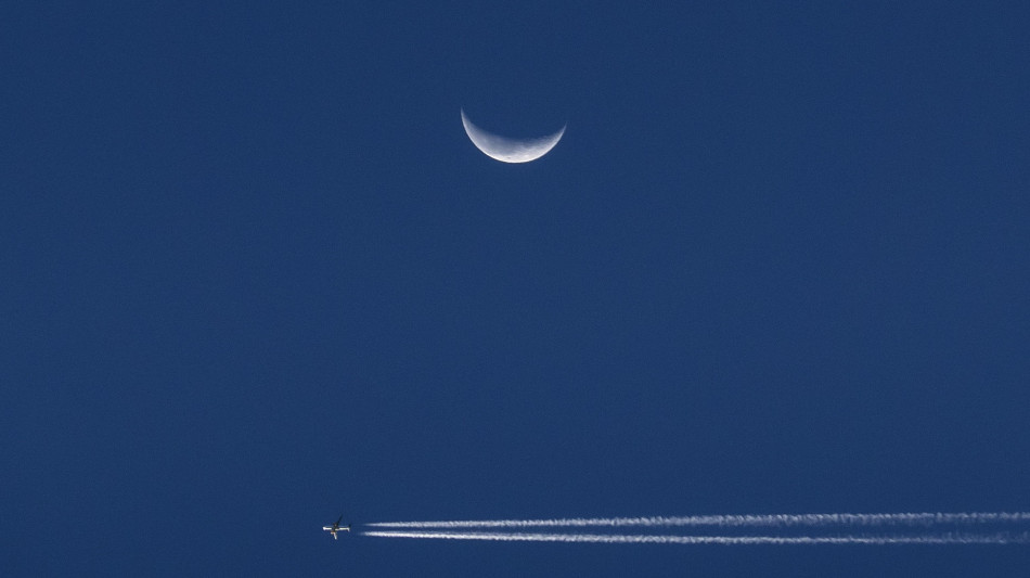 Nel cielo di aprile i pianeti si dividono tra mattinieri e pigri