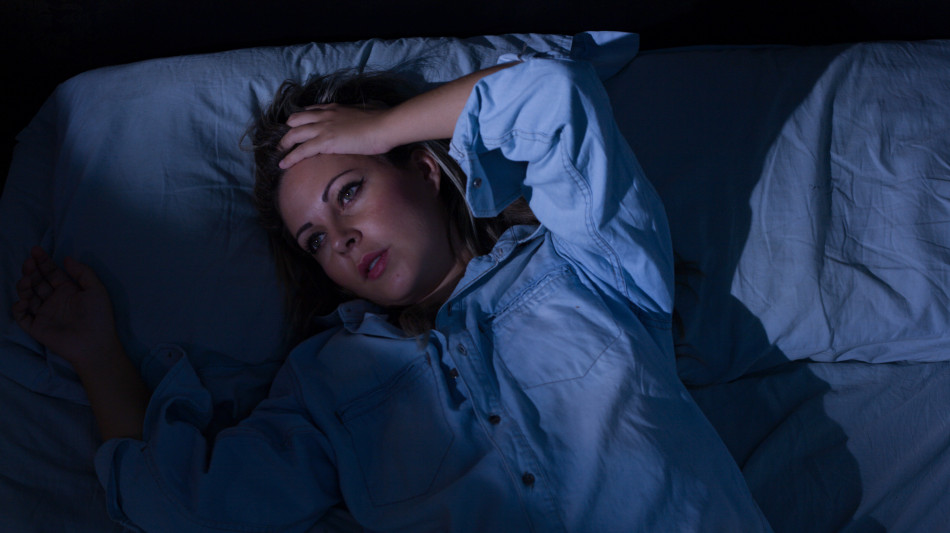 Alzheimer, pi&ugrave; rischi con poche ore di sonno profondo