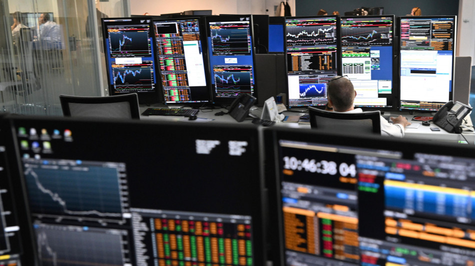 Non si arresta corsa dei rendimenti titoli Stato, Btp 10 anni al 4,24%