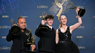 "Adolescence" und "The Studio" räumen bei Emmy-Verleihung ab