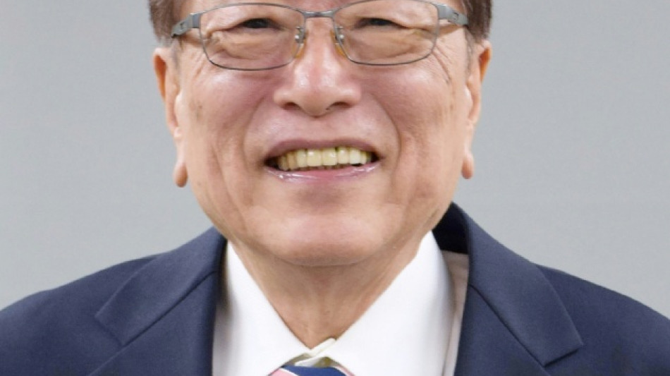 El esposo de la nueva l&iacute;der japonesa promete ser "discreto" y cocinar para ella