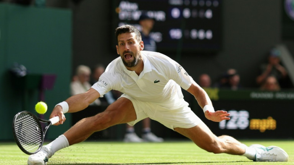 Djokovic avança às quartas em Wimbledon e mantém vivo sonho do 25º Grand Slam