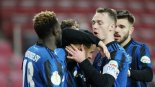 HSV d&uuml;piert K&ouml;ln: Zweitligist siegt im Krimi vom Punkt