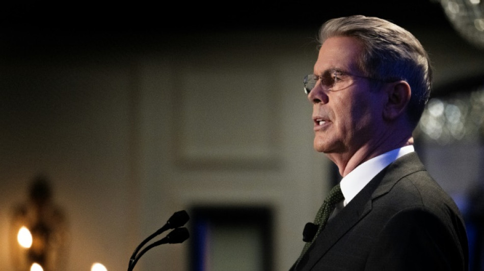 "Todavía no" hay tratativas arancelarias con China, afirma el secretario del Tesoro de EEUU