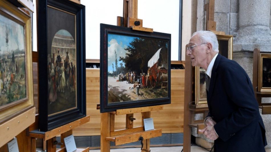 Madrid ex-mayor's family regains art lost to Franco regime